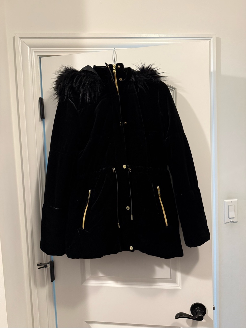 Express Black Faux-Fur Trim  Velvet Puffer Coat